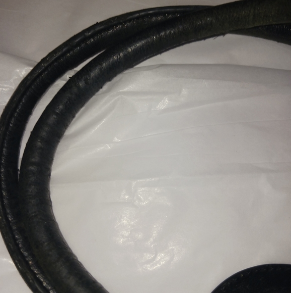 Tory Burch black leather tote. - Picture 5 of 13